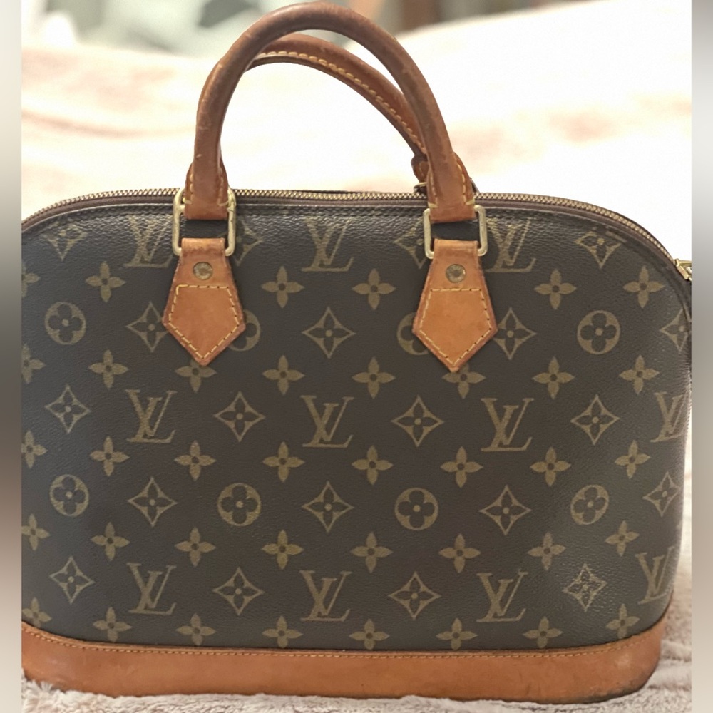 Louis Vuitton Alma bag AUTHENTIC